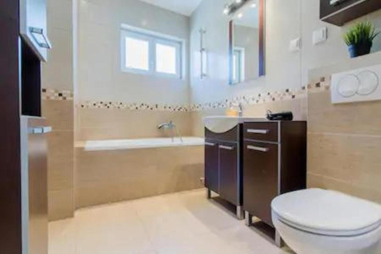 Comfy And Bright - Old Town Apartment Krakow Ngoại thất bức ảnh