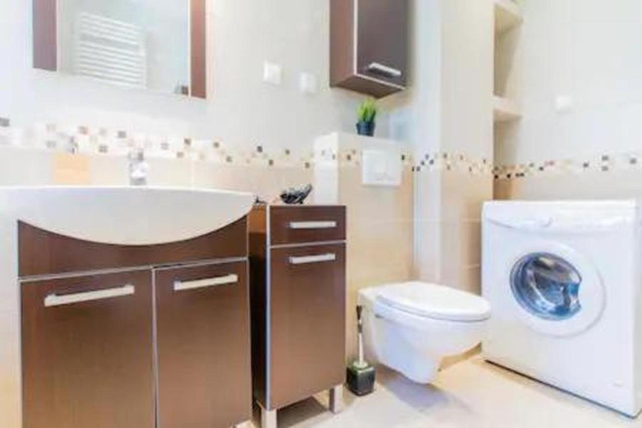 Comfy And Bright - Old Town Apartment Krakow Ngoại thất bức ảnh